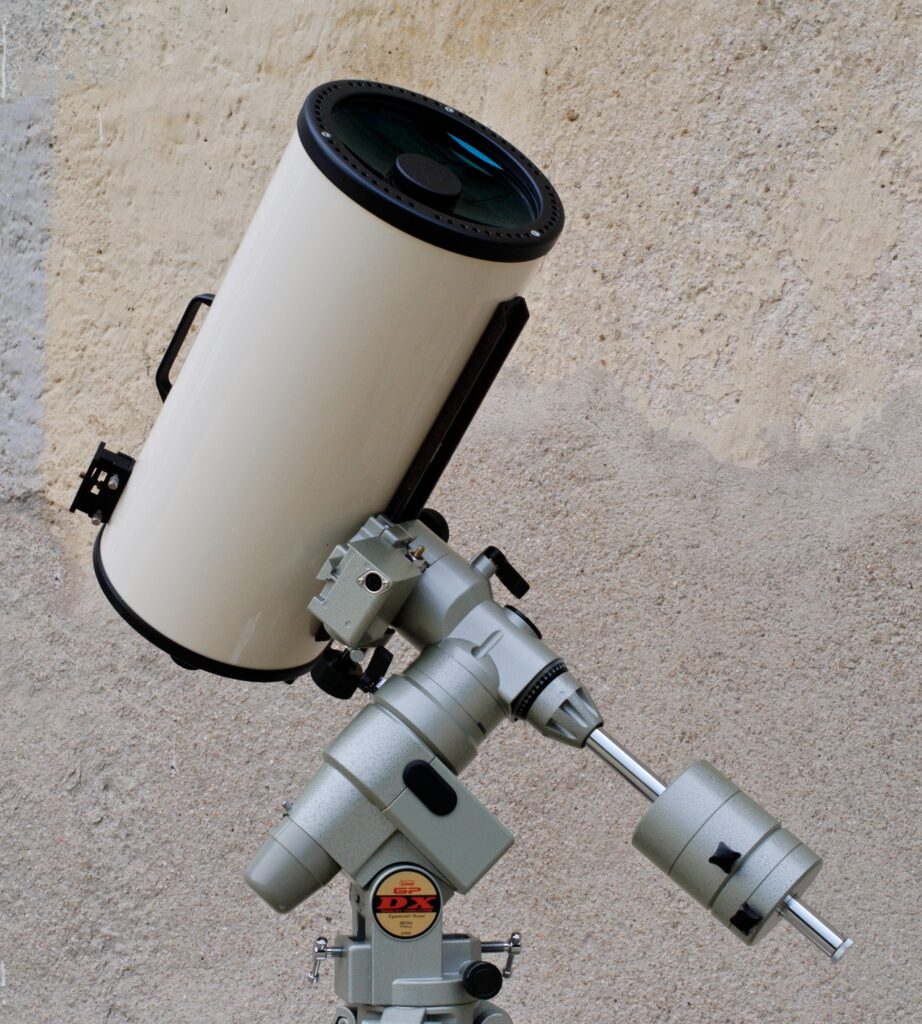 Maksutov-Cassegrain telescope